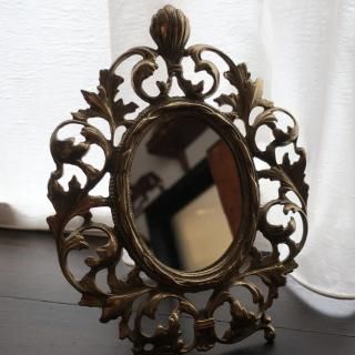 Vintage Brass Table Top Stand Mirror (B278)