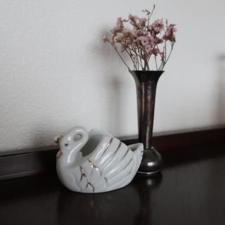 Vintage Ceramic Swan Small Figurine Object (B291)