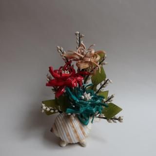 Vintage Shell Flower Motif Figurine /Object(B315)