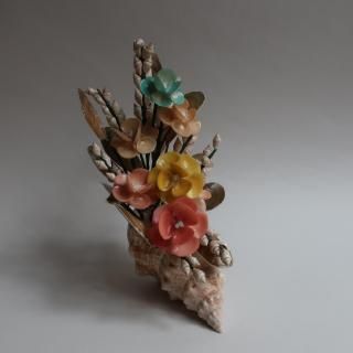 Vintage Shell Flower Motif Figurine /Object(B316)