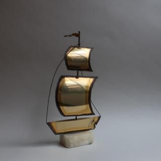 Vintage Mid Century Brass Sailboat Object Sculpture (B321)