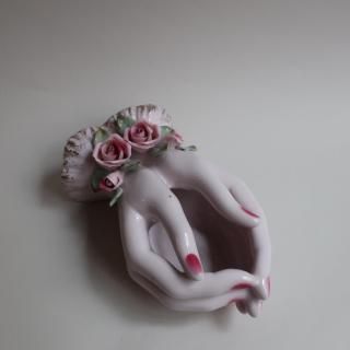 Vintage 1950s Hand Motif Ring Jewelry Trinket Dish(B332)