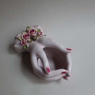 Vintage 1950s Lefton Ceramic Hand Motif Ring Jewelry Trinket Dish(B333)
