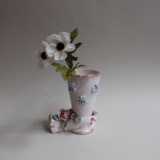 Vintage 1950s Lefton Ceramic Floral Rose Pansy Hand Motif Flower Vase (B350)