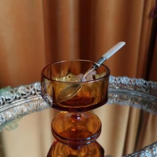 Vintage 1960s Amber sherbert glass(B408)