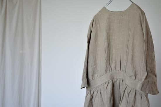 スラブリネン・ギャザーワンピース / MAGALI - TSUKURITE ONLINE