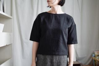 half sleeve T-blouse（COTTON DOUBLE CLOTH）/ miho umezawa