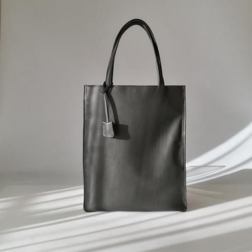 ナナコグミカンパニー 様⑅⃛COACH レザートートバッグ A4 A4サイズ対応のトートバッグ - naoao.bag / (公式オンライン