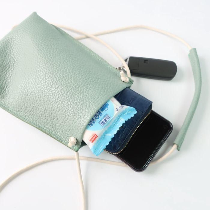 選べるカラー》スマホショルダー・マチ付き☆彡シンプル・シュリンク