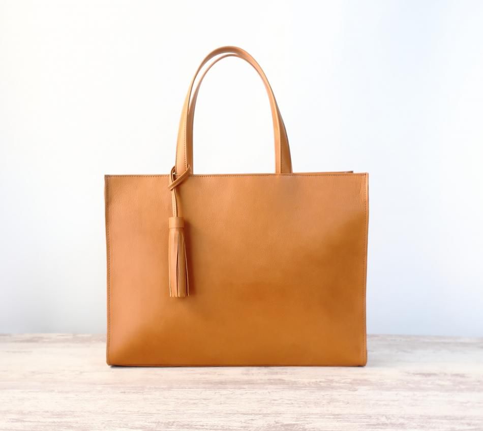 A4サイズしかくトートbag | キャメル | 外縫いver - naoao.bag