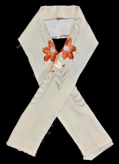 アンティーク 正絹 楊柳地 手刺繍半襟 花車 アンティーク 正絹 楊柳地 手刺繍半襟 花車