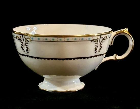 ロイヤルクラウンダービー ロンバディー ティーカップ＆ソーサー