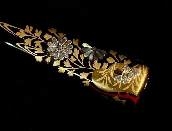 ▪️本鼈甲 黒甲 バチ簪 螺鈿蒔絵 在銘 トゲトゲしく ▪️本鼈甲 黒甲 バチ簪 螺鈿蒔絵 在銘 トゲトゲしく
