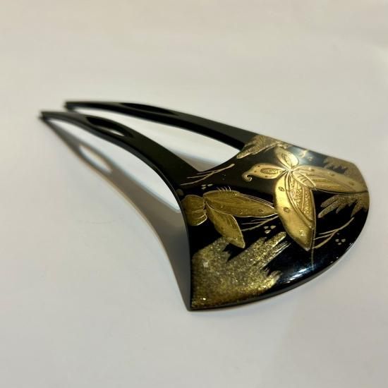 煙草入／蜻蛉前金具／草花図漆蒔絵螺鈿細工 蝶蜻蛉蒔絵螺鈿料紙箱及