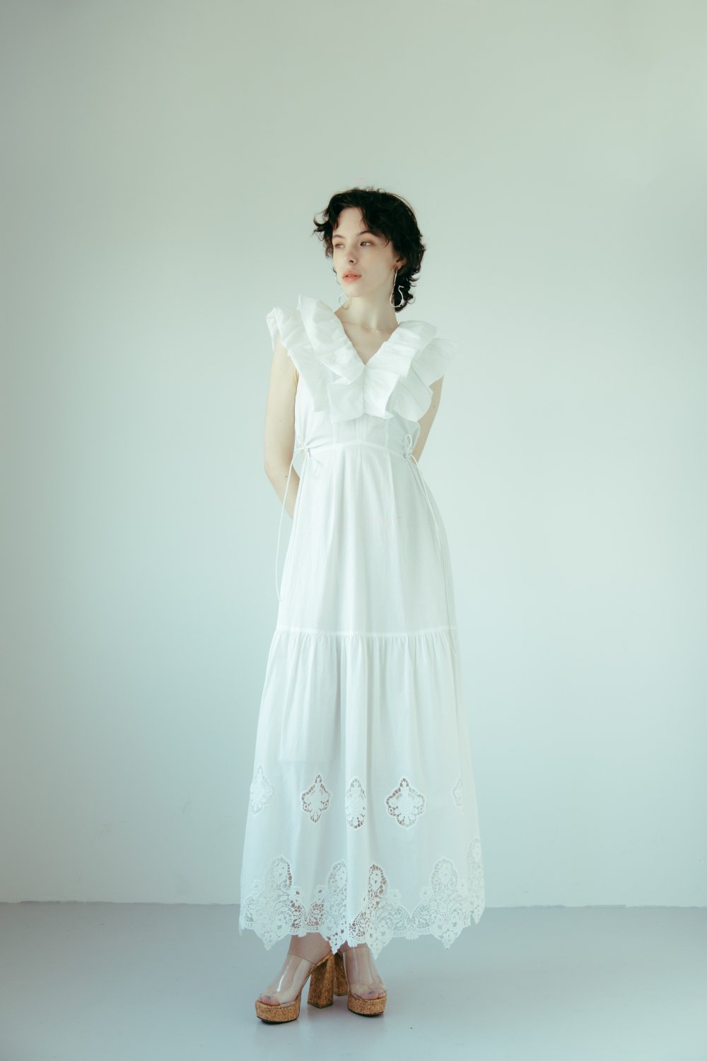 Embroidery Resort Dress(White)