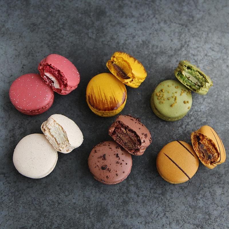 マカロン10個 ネコポス 苺2チョコ2抹茶2限定白桃2レモン2 お菓子