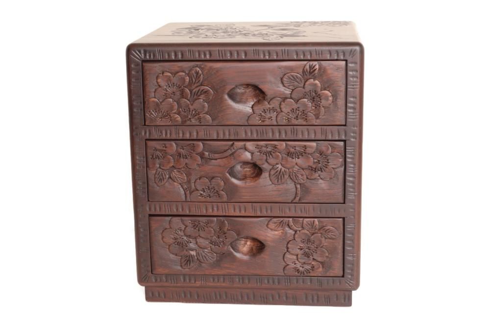 日光彫り 三段抽斗（引き出し)（小）桜最終価格 日光彫り 三段抽斗（引き出し)（小）桜最終価格