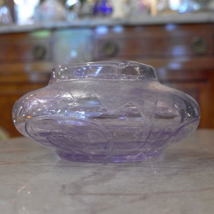 【フランスアールデコ装飾置物】平花瓶 degué作 重厚薄紫ガラス