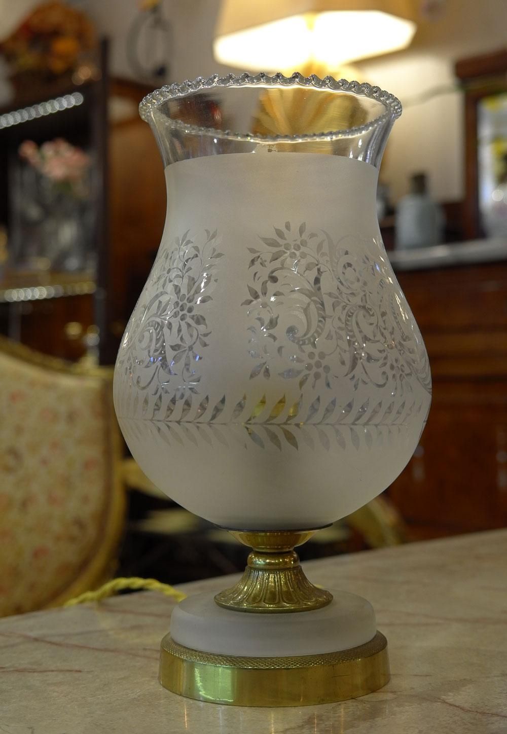 フランスヴィンテージ照明】テーブルランプ 植物草花文様 ガラス フランスヴィンテージ照明】テーブルランプ 植物草花文様 ガラス