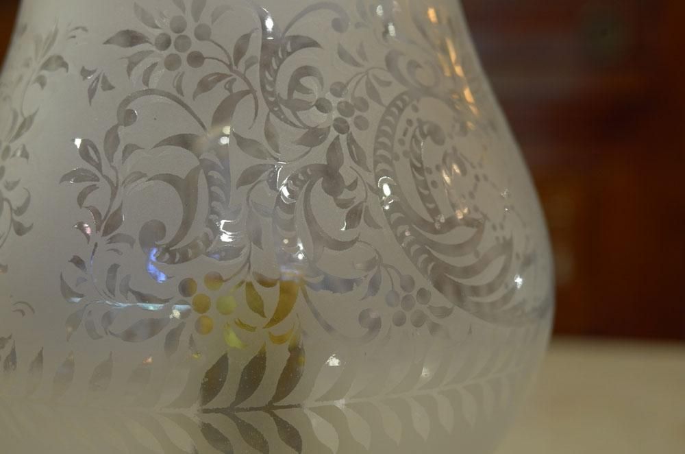 フランスヴィンテージ照明】テーブルランプ 植物草花文様 ガラス