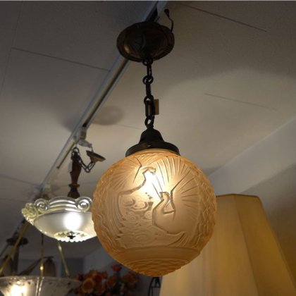 【フランスアンティーク照明】アールデコ 球形天井灯ランプ Muller作 孔雀文様