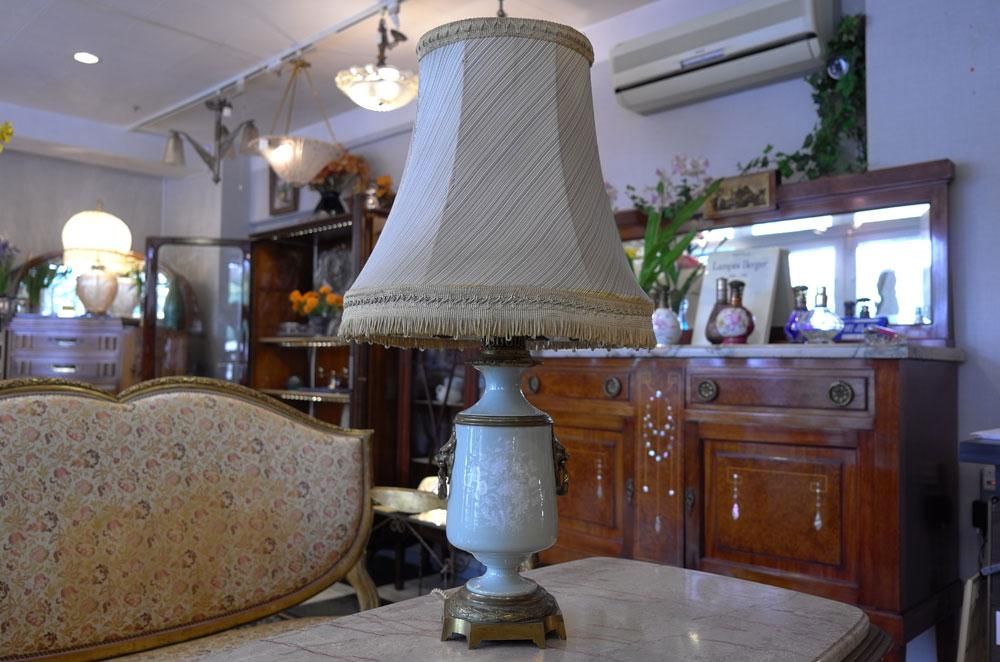 フランス ビンテージ アールヌーボーデザイン フラワーシェイプ ランプ