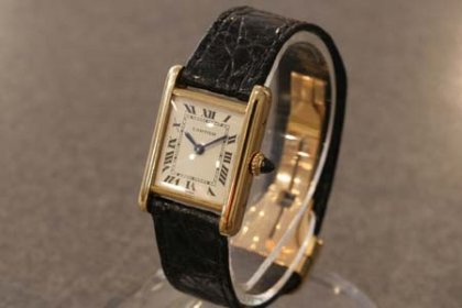 【ヴィンテージ腕時計 カルティエ】タンク1976年PARIS表記レディース