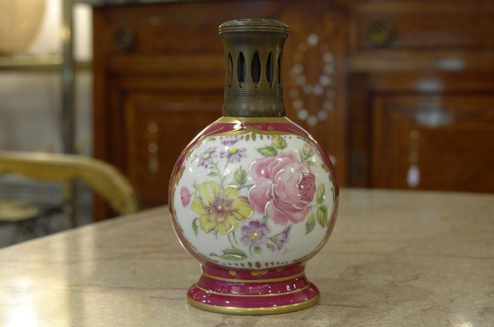 ランプベルジェアロマ アンティーク】Couleuvre 薔薇文様 リモージュ