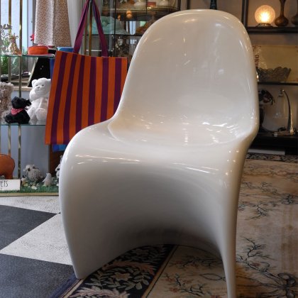 【デンマークヴィンテージ家具】パントンチェアー椅子 白 FRP素材 vitra 90年代 クラッシック 作家もの モダンインテリア