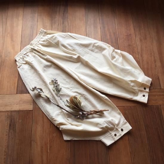 新品 夏にピッタリ❥❥ モユル もゆる 萠❥❥アート柄サルエル