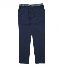 <img class='new_mark_img1' src='https://img.shop-pro.jp/img/new/icons1.gif' style='border:none;display:inline;margin:0px;padding:0px;width:auto;' />A Vontade   Slim Easy Slacks-T/R Stretch Serge-