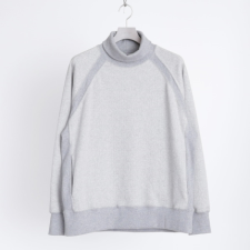 <img class='new_mark_img1' src='https://img.shop-pro.jp/img/new/icons1.gif' style='border:none;display:inline;margin:0px;padding:0px;width:auto;' />CURLY&Co. / BLANKET TURTLE-NECK P/O