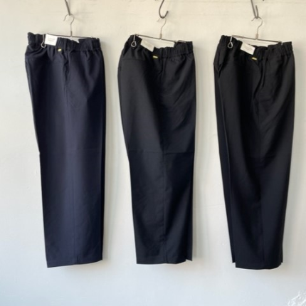 FARAH Easy Wide Tapered Pants | ファラ イージーワイド FARAH Easy Wide Tapered Pants | ファラ イージーワイド