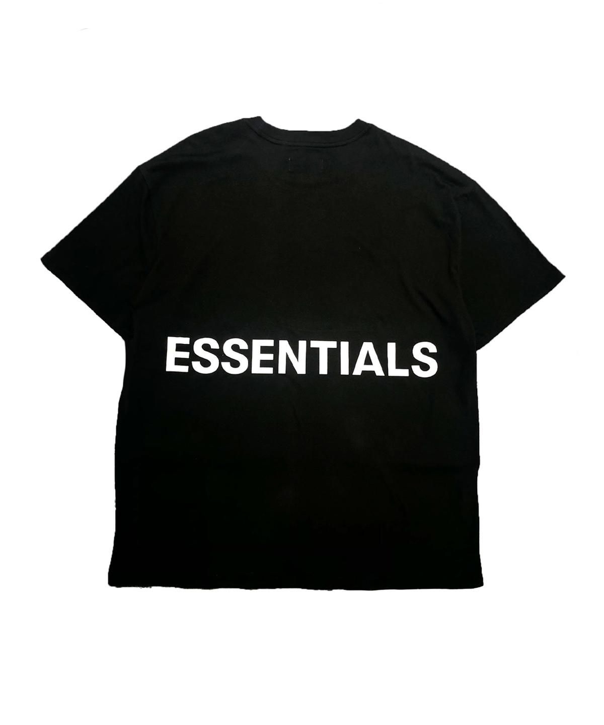 L FOG Essentials Boxy T-Shirt バックロゴ