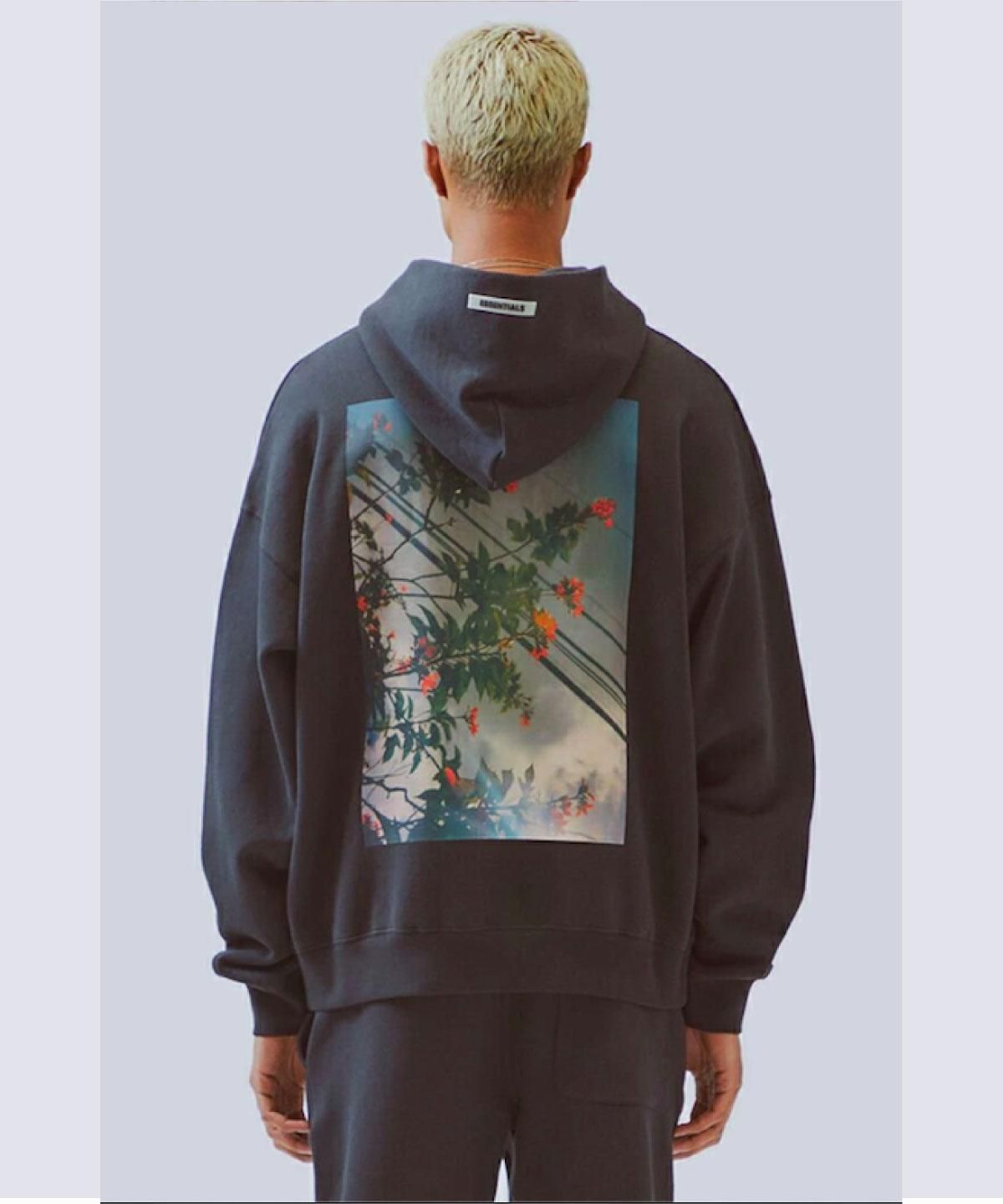 Mサイズ  Essentials Photo Pullover Hoodie