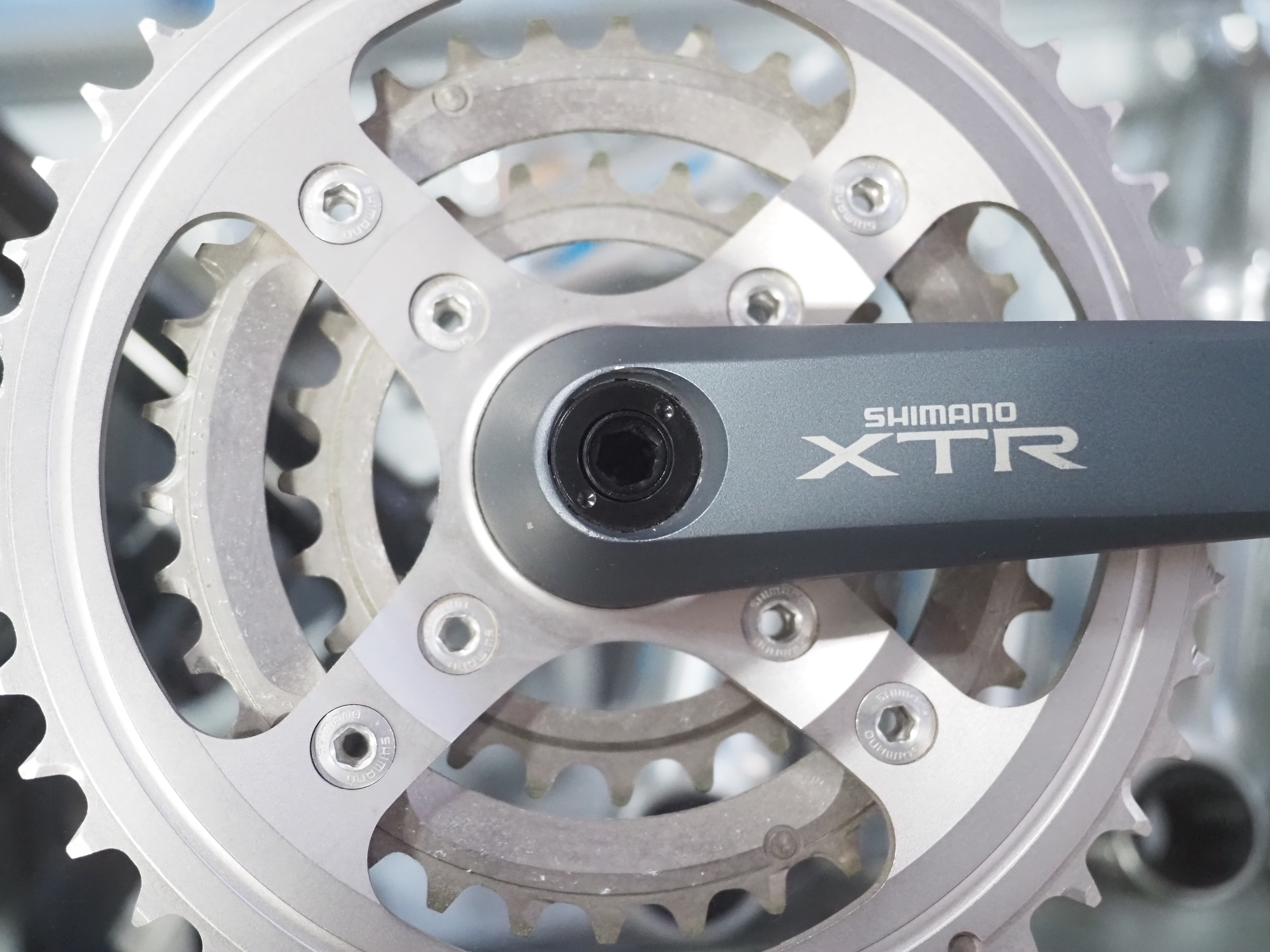 SHIMANO XTR FC-M950 - CHOUCHIN CYCLE SHIMANO XTR FC-M950 - CHOUCHIN CYCLE