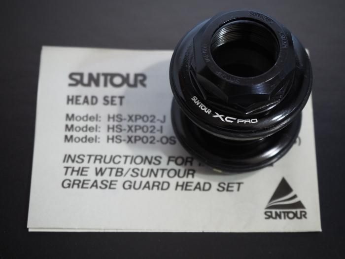 SUNTOUR XC PRO WTB GREASE GUARD HEAD SET