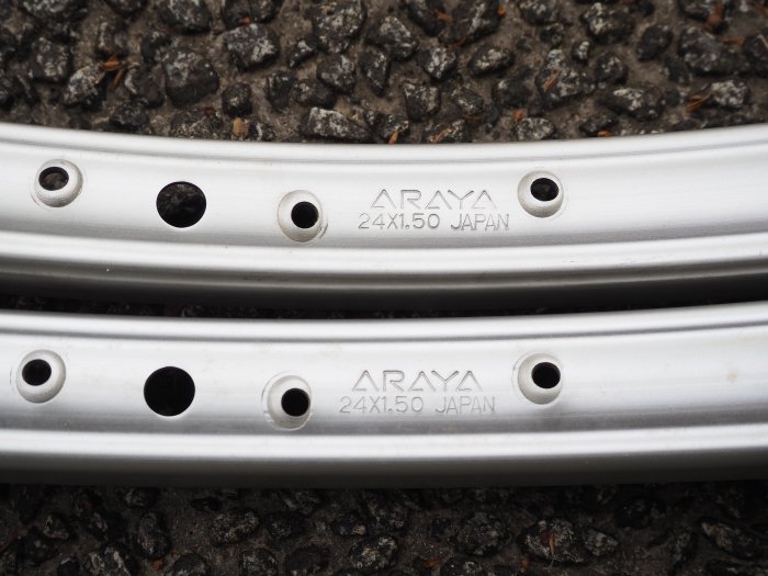 ARAYA 24x1.5 MP-22