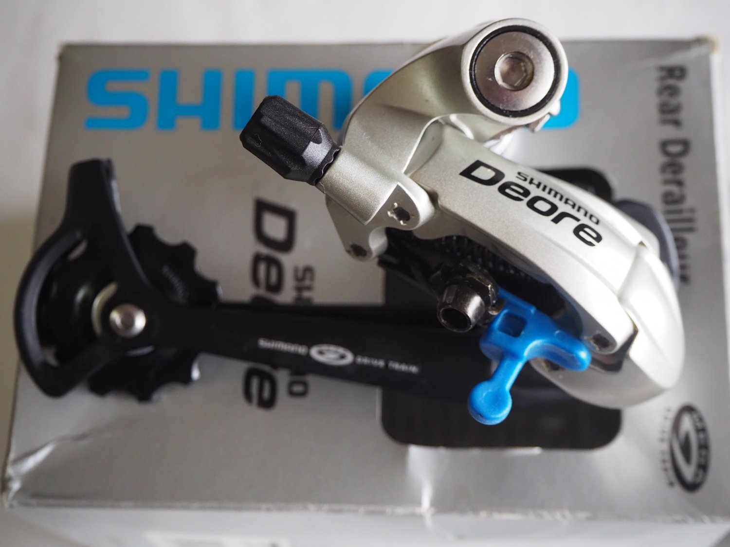 <img class='new_mark_img1' src='https://img.shop-pro.jp/img/new/icons56.gif' style='border:none;display:inline;margin:0px;padding:0px;width:auto;' />SHIMANO DEORE