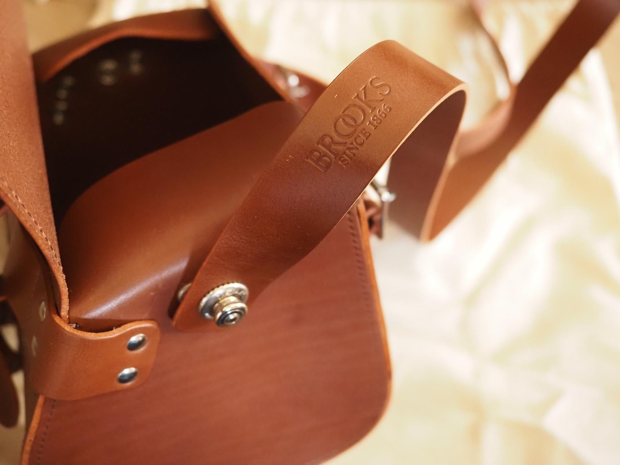 【廃盤・希少・美品・格安】BROOKS ハンドル&サドルバッグ レザー ブラウン 31KuwbR4i9L.jpg_BO30,255,255,