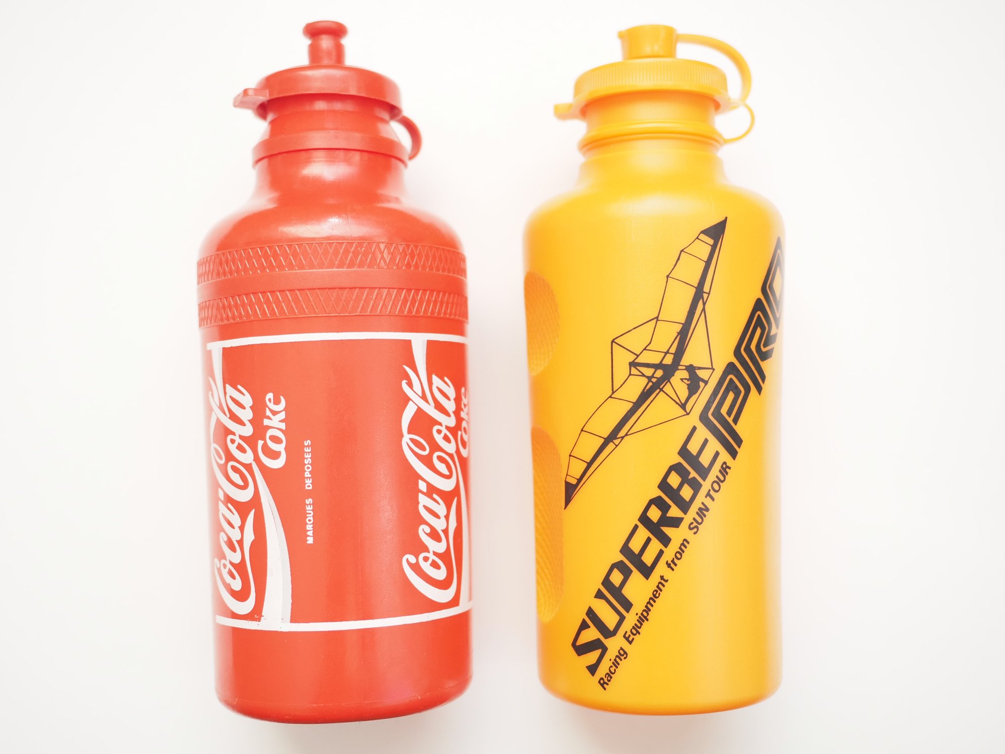 <img class='new_mark_img1' src='https://img.shop-pro.jp/img/new/icons14.gif' style='border:none;display:inline;margin:0px;padding:0px;width:auto;' />Coca Cola(TA)SUPERBE PRO