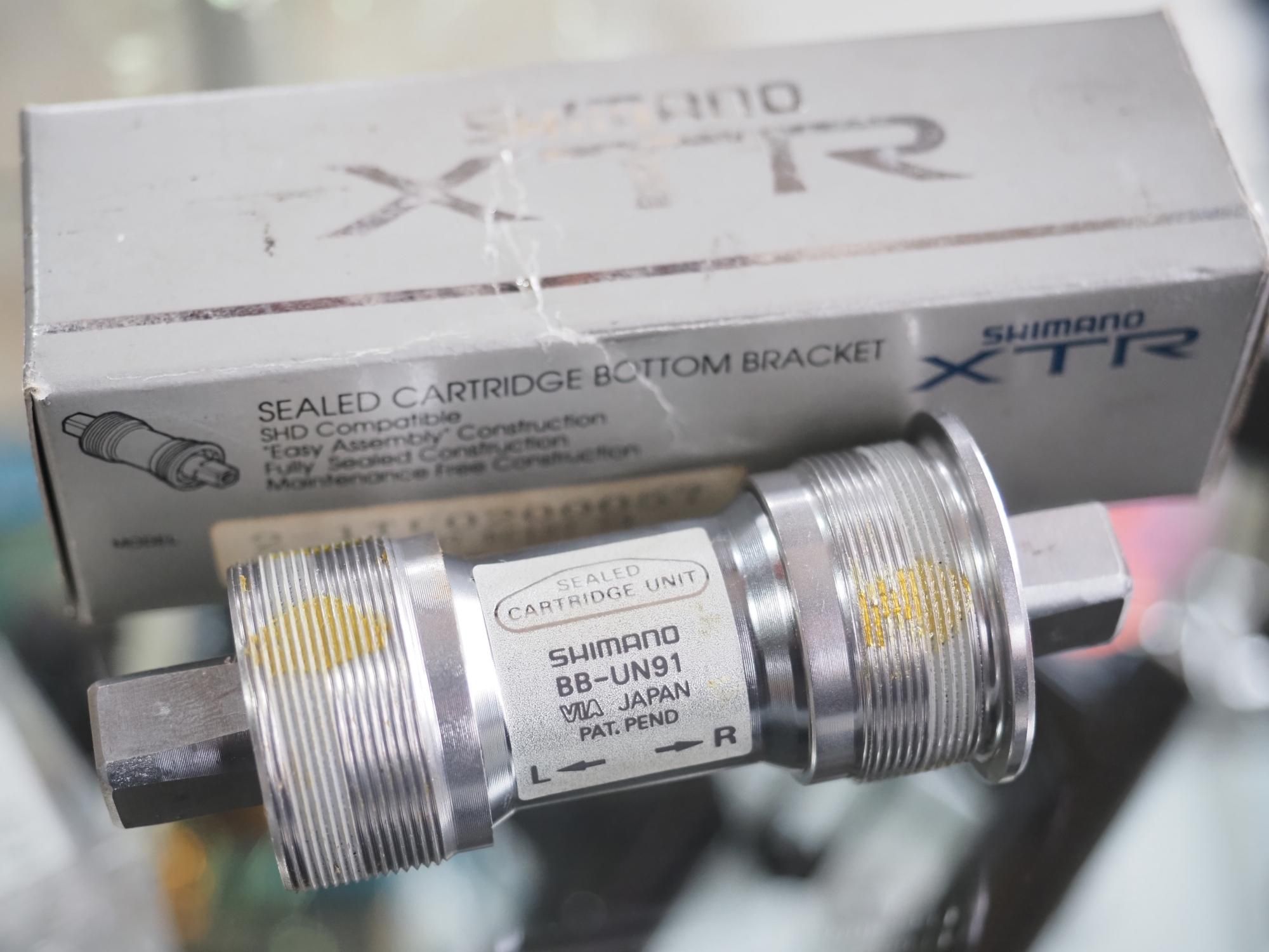 <img class='new_mark_img1' src='https://img.shop-pro.jp/img/new/icons38.gif' style='border:none;display:inline;margin:0px;padding:0px;width:auto;' />SHIMANO XTR BB-UN91