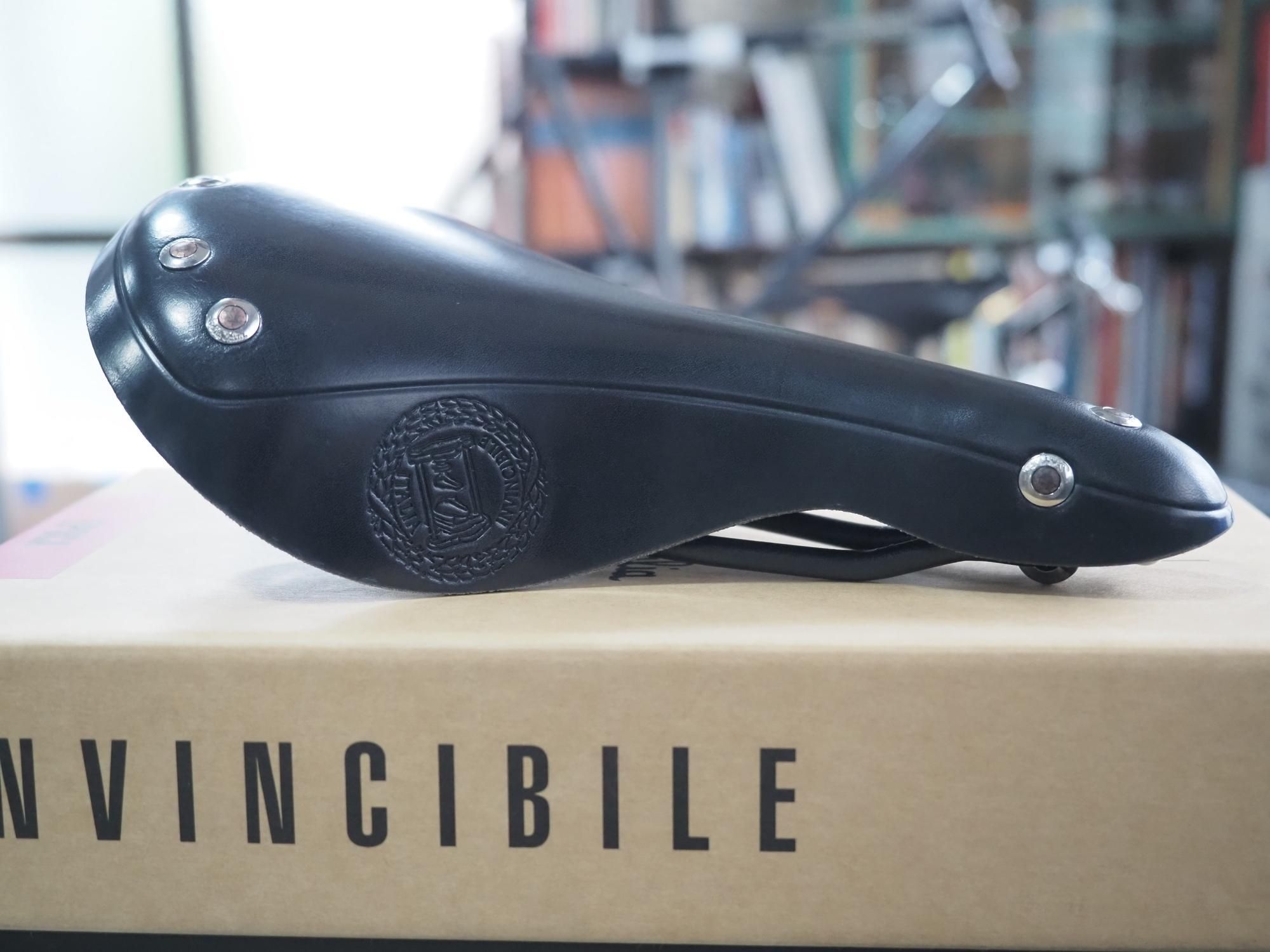 SELLA ITALIA EPOCA (Black) - CHOUCHIN CYCLE SELLA ITALIA EPOCA (Black) - CHOUCHIN CYCLE