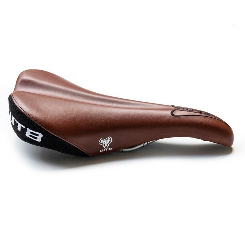 <img class='new_mark_img1' src='https://img.shop-pro.jp/img/new/icons14.gif' style='border:none;display:inline;margin:0px;padding:0px;width:auto;' />WTB pure-V race saddle BL specia (brown)