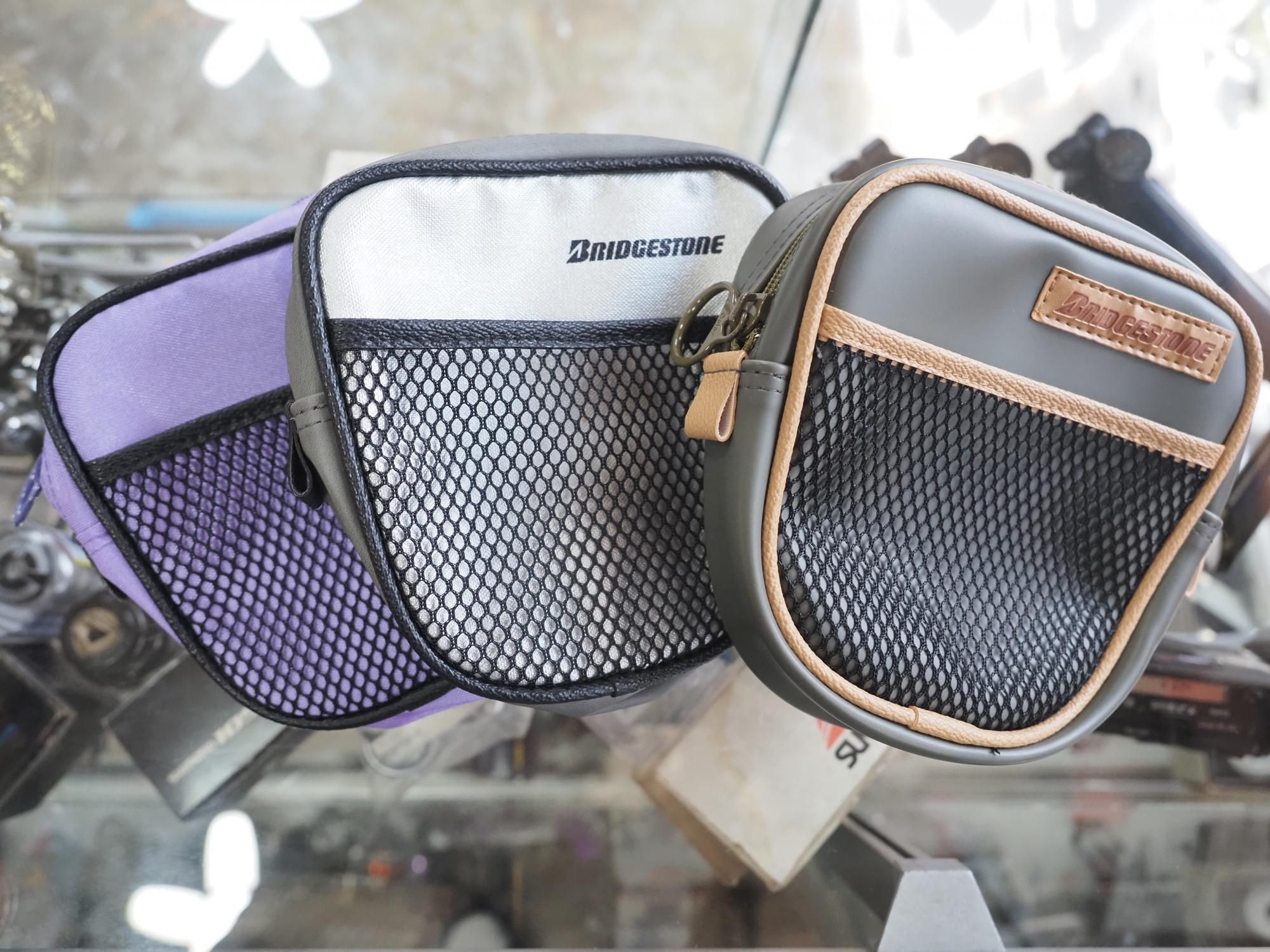 <img class='new_mark_img1' src='https://img.shop-pro.jp/img/new/icons14.gif' style='border:none;display:inline;margin:0px;padding:0px;width:auto;' />BRIDGESTONE ϥɥСХå(3顼)