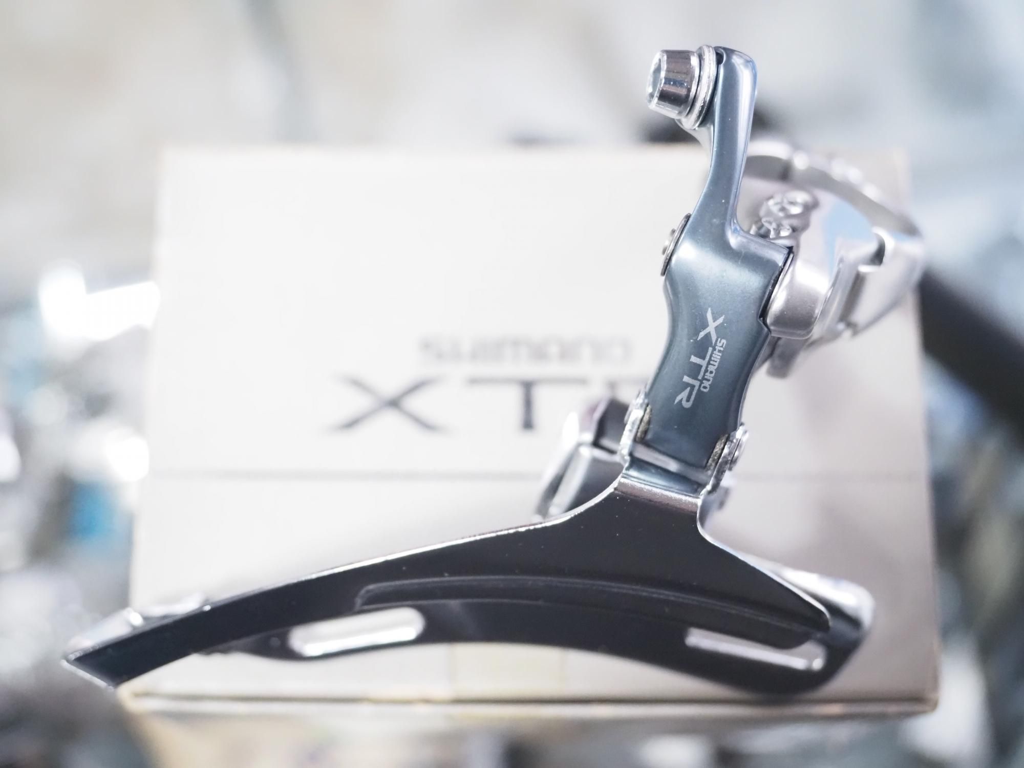 <img class='new_mark_img1' src='https://img.shop-pro.jp/img/new/icons14.gif' style='border:none;display:inline;margin:0px;padding:0px;width:auto;' />SHIMANO XTR FD-M900