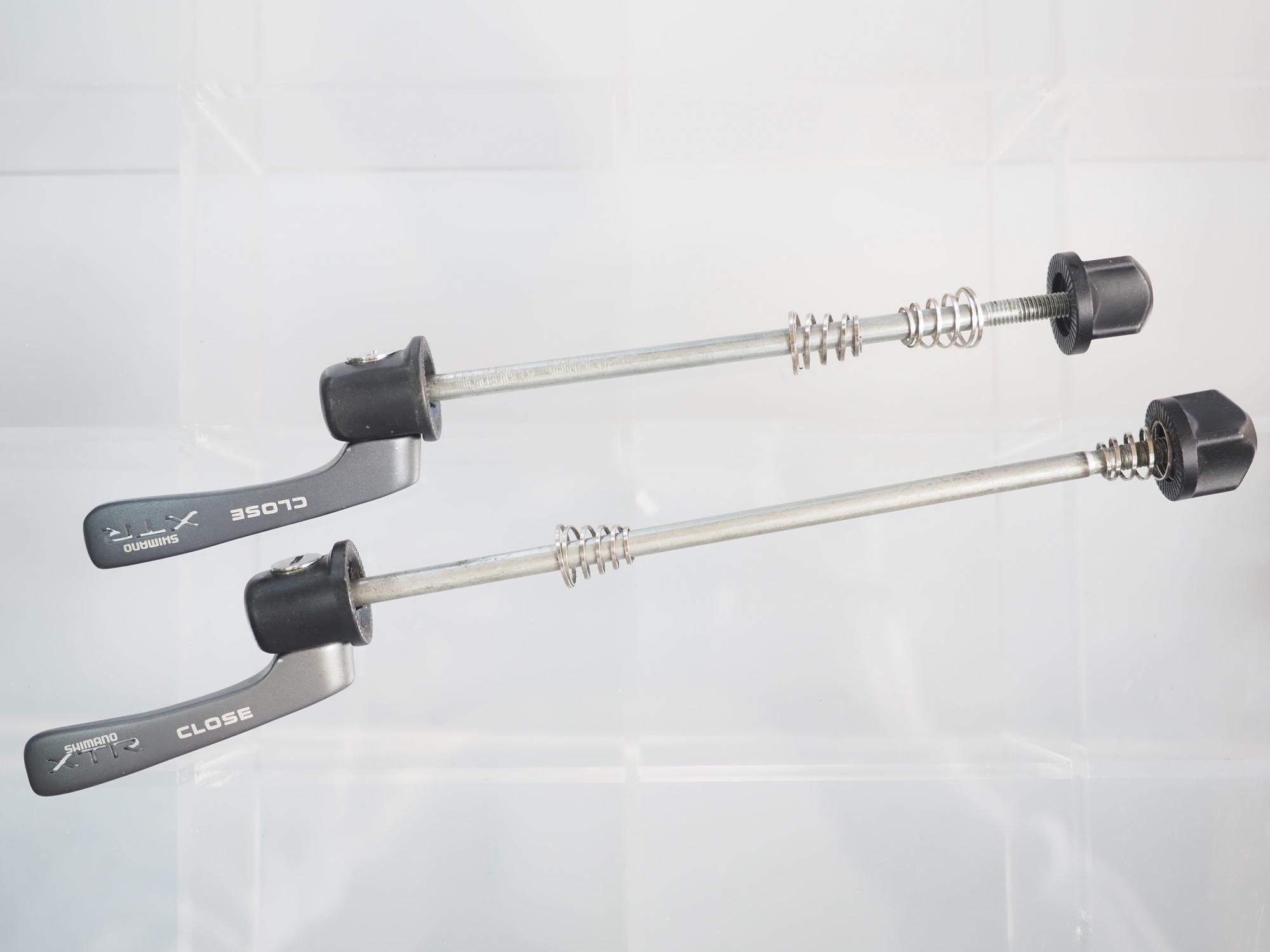 <img class='new_mark_img1' src='https://img.shop-pro.jp/img/new/icons14.gif' style='border:none;display:inline;margin:0px;padding:0px;width:auto;' />SHIMANO XTR F,Rå