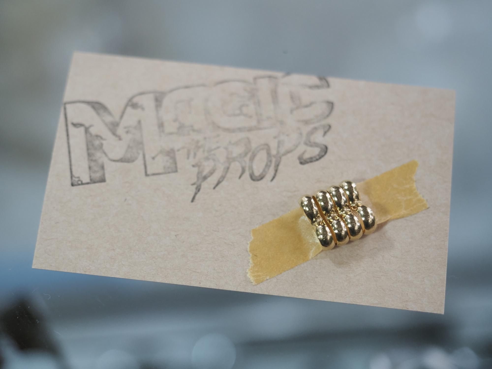 <img class='new_mark_img1' src='https://img.shop-pro.jp/img/new/icons14.gif' style='border:none;display:inline;margin:0px;padding:0px;width:auto;' />Magic The Props Magic Clips