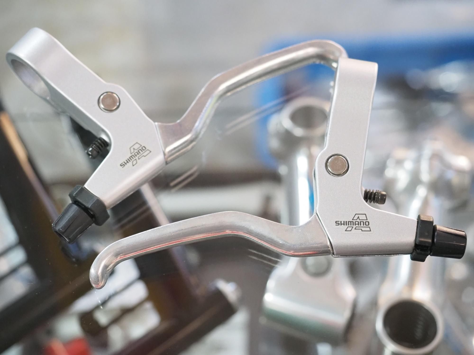 <img class='new_mark_img1' src='https://img.shop-pro.jp/img/new/icons55.gif' style='border:none;display:inline;margin:0px;padding:0px;width:auto;' />SHIMANO BL-MC16