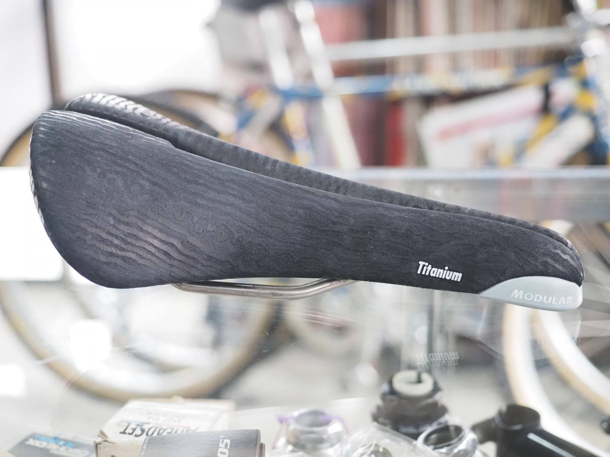 <img class='new_mark_img1' src='https://img.shop-pro.jp/img/new/icons14.gif' style='border:none;display:inline;margin:0px;padding:0px;width:auto;' />SELLE BASSANO MODULAR